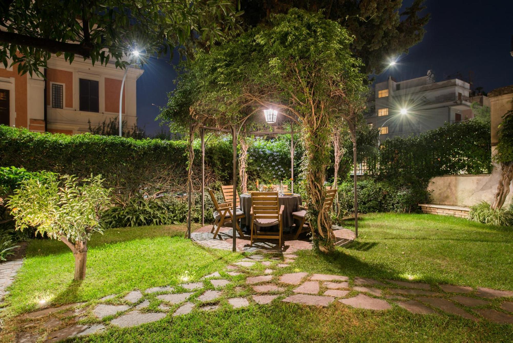 Villa Michelangelo Deluxe Рим Екстериор снимка